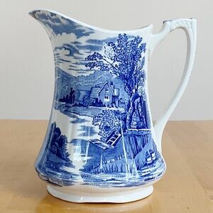 Alfred Meakin “Tintern” Blue White Transferware Pitcher England 1950s 28oz